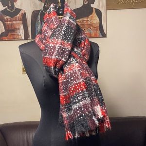 LANE BRYANT WOMEN WINTER SCARF VERY WARM AND LONG